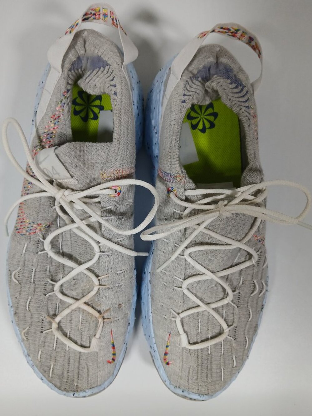 Nike Space Hippie 04 Be True Grey Rainbow Men Size 10.5 CZ6398-102 Sneaker - Picture 8 of 10